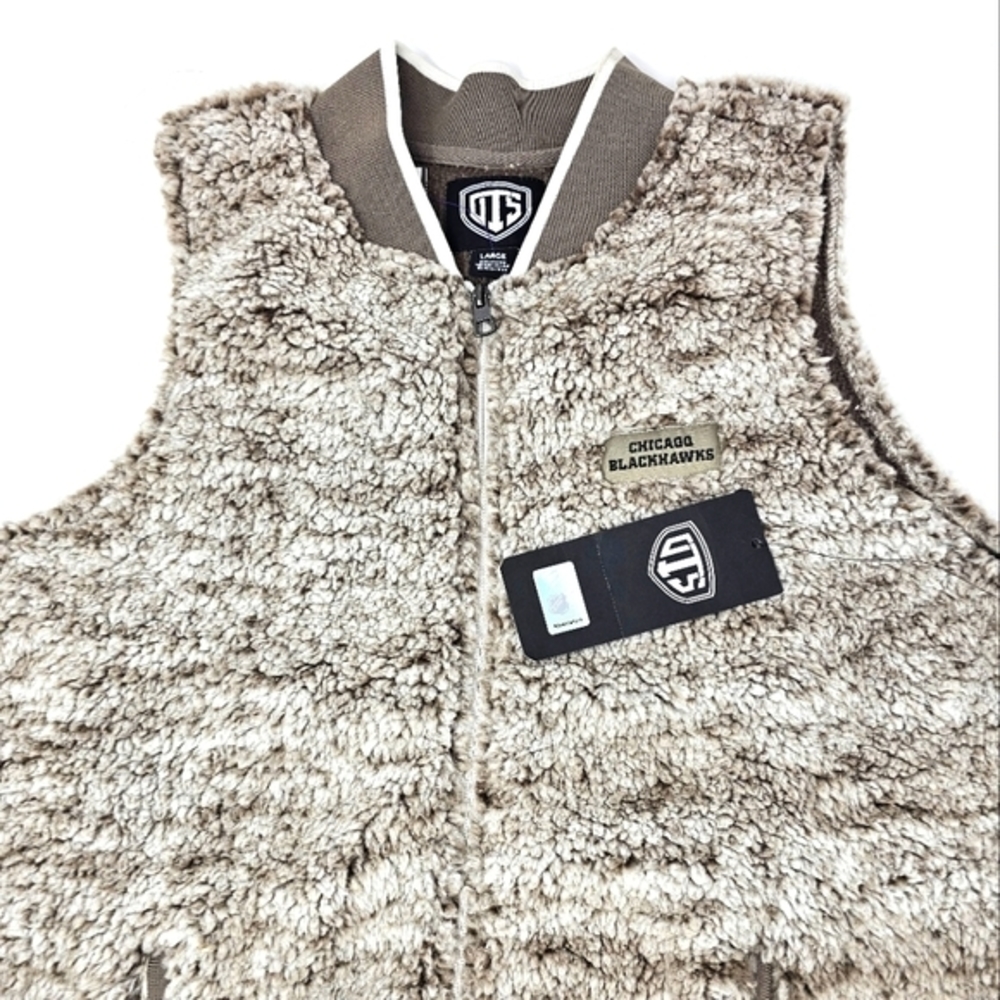 OTS Sherpa Full Zip Vest Chicago Blackhawks Womens Large Oatmeal NWT NHL.‎